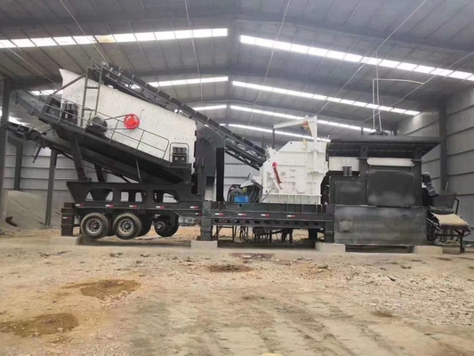 Mesin Penghancur Seluler 174.7Kw 150 TPH 190 TPH Layar Pabrik Penghancur Batu Seluler