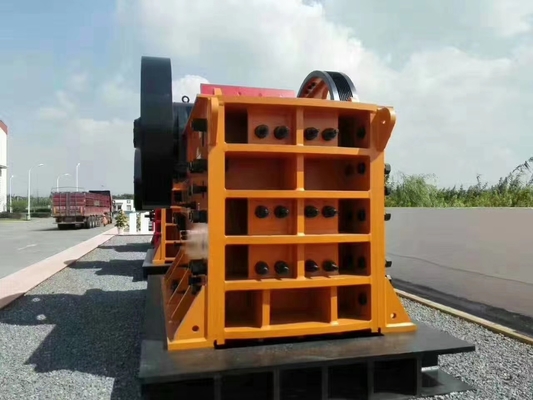 Mesin Pertambangan Granit Jaw Crusher PE900 * 1200 100 TPH Stone Crusher Plant