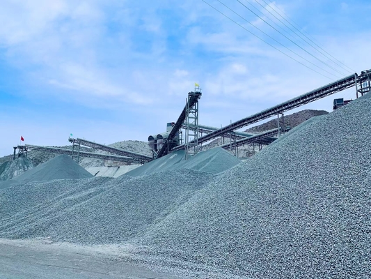 Mesin Pembuat Pasir Batu 36 Inches 163 TPH Gypsum Crusher Machine Untuk Semen Batubara Batu Berapi