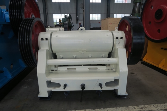 Mesin Jaw Crusher Kustom Kapasitas Lebih Besar PE400 * 600 Penghancur Batu Kapur Untuk Tambang