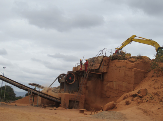Symons Cone Jaw Crusher Machine Eropa Type Rock Hammer Crusher C125