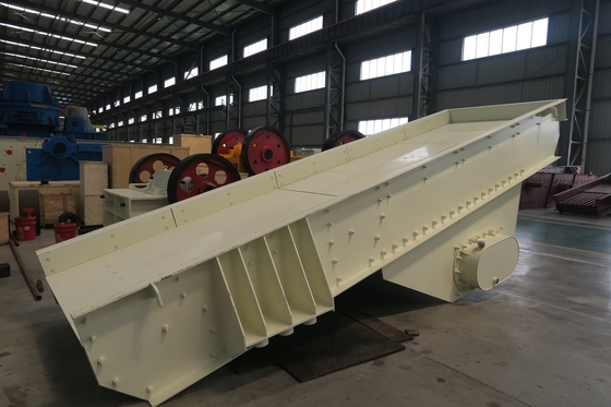 Mesin Pengumpan Hopper Bergetar 580mm Model ZSW1149 Kapasitas Besar, Pengumpan Layar Bergetar