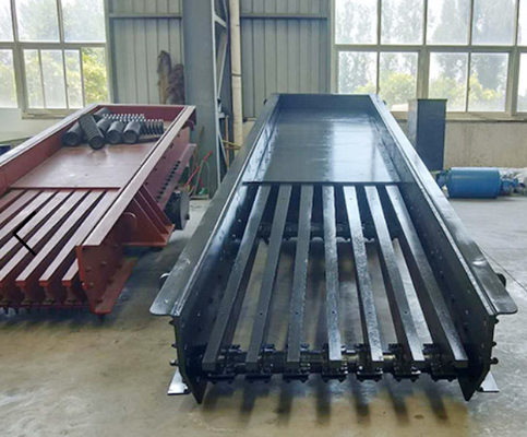 Mining Jaw Crusher Pengumpan Getaran Magnetik ZSW1360 600 TPH Batu Batu, Pengumpan getaran, pengumpan bergetar linier