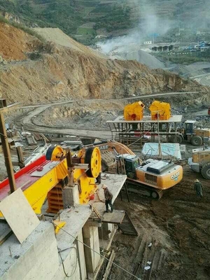 Mesin Penghancur Dampak Batu Kapur 100-200 TPH PF1214 1010 1315 Penghancur Beton Ringkas