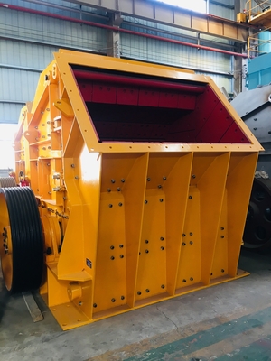 Mesin Penghancur Dampak PF1320 Seluler Mesin Pengolah Batu Batu 315Kw