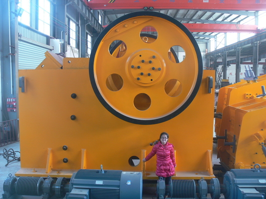Mesin Mini Jaw Crusher Kecil Untuk Batu Pasir 150 - 350t / H