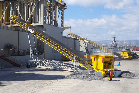 Multi Fungsi Stacking Transfer Belt Conveyor B650 Pengangkut Kapal Massal Bongkar Muat