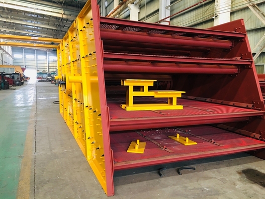 Circular Triple Deck Vibrating Screen Pabrik Penanganan Batubara 350 TPH 4YK1860