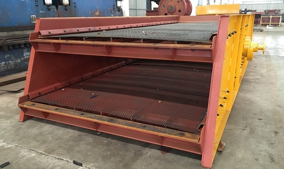 400 TPH Double Deck Vibrating Screen Machine 22Kw 2YK2160 Dengan Sistem Cuci