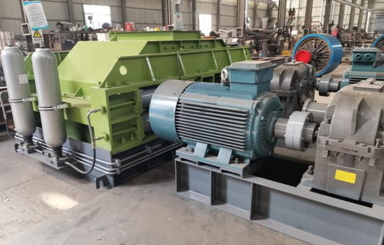 Bijih Dua Double Roller Crusher 70 T / H 600mm Lebar Toler Untuk Pembuatan Pasir