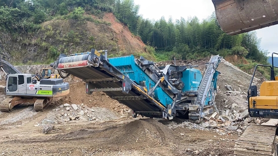 500 TPH Digunakan Mobile Crusher 550SR Track Mounted Second Hand Stone Crusher Buatan 2020