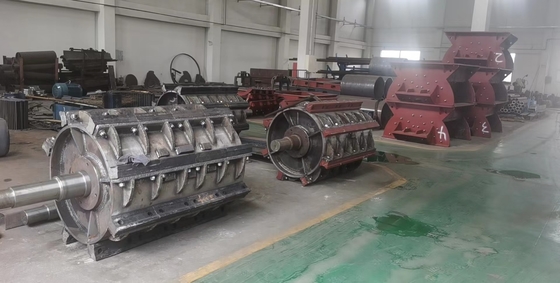 Mesin Crusher Hammer Batubara Coarse Mill 1000 TPH Banyak Digunakan Penambangan Tipe Eropa